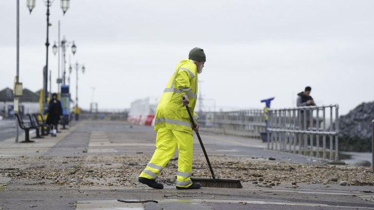 آثار العاصفة