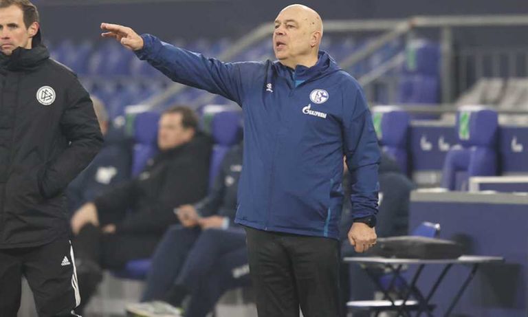 كريستيان جروس مدرب شالكه السابق خوان كارلوس أوسوريو مدرب الزمالك