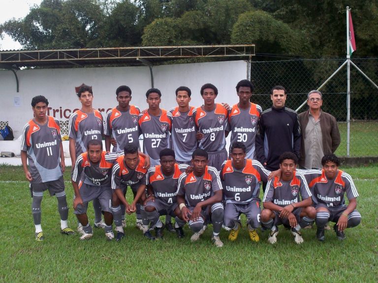 سلمان الفرج ونواف العابد مع فريق فلومينينسي فلومينينسي