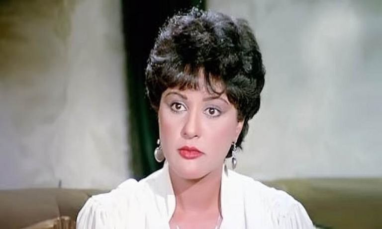 الفنانة الراحلة معالي زايد مع الفنان أحمد زكي