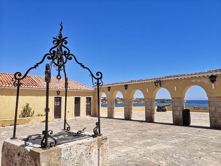 قلعة سانتا كاتارينا أحد أفضل أماكن السياحة في بورتيماو السياحة في بورتيماو البرتغال