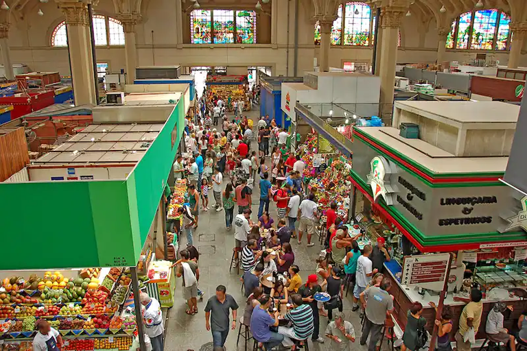 سوق بورتيماو أحد أفضل أماكن السياحة في بورتيماو السياحة في بورتيماو البرتغال