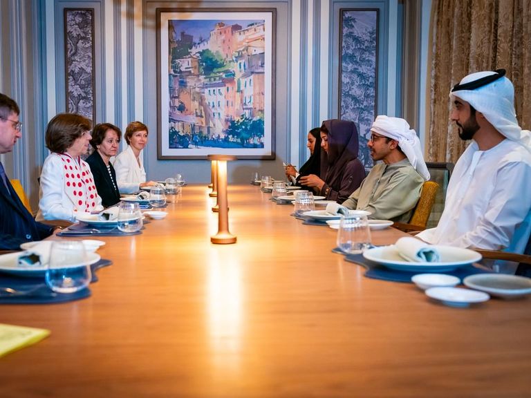 الشيخ عبدالله بن زايد آل نهيان وزير الخارجية الإماراتي مع نظيرته الفرنسية