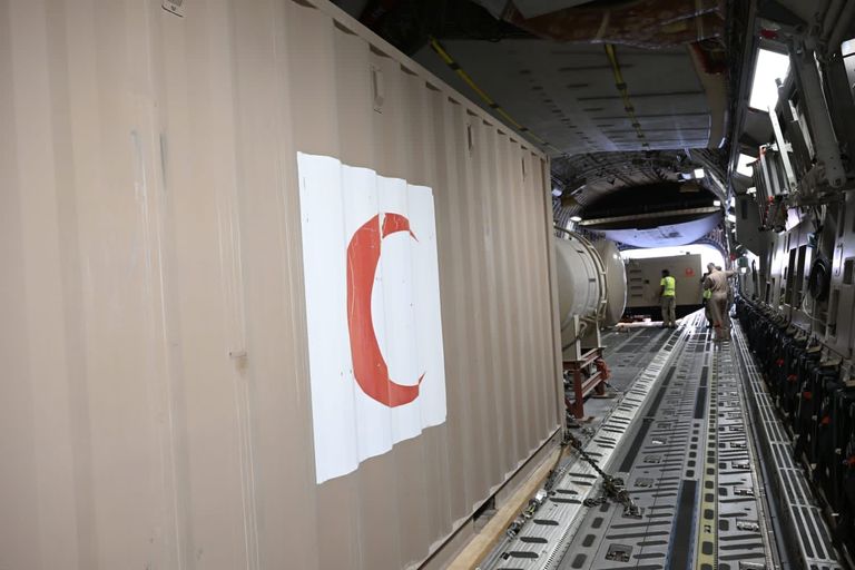 جانب من المساعدات الإماراتية إلى أهالي غزة