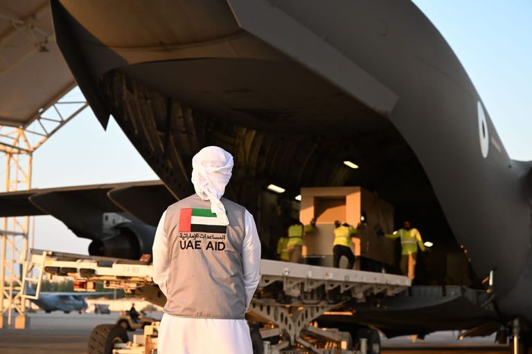 جانب من المساعدات الإماراتية إلى أهالي غزة