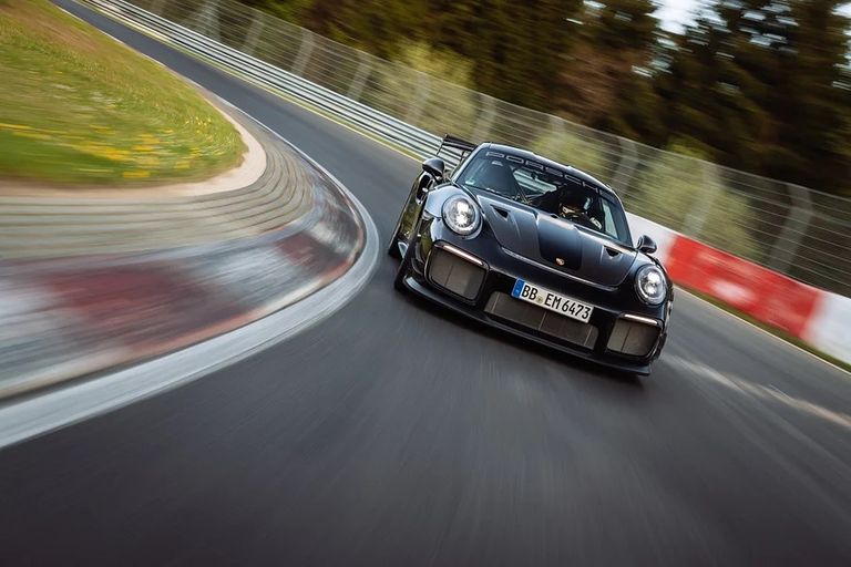Porsche 911 GT2 RS MR