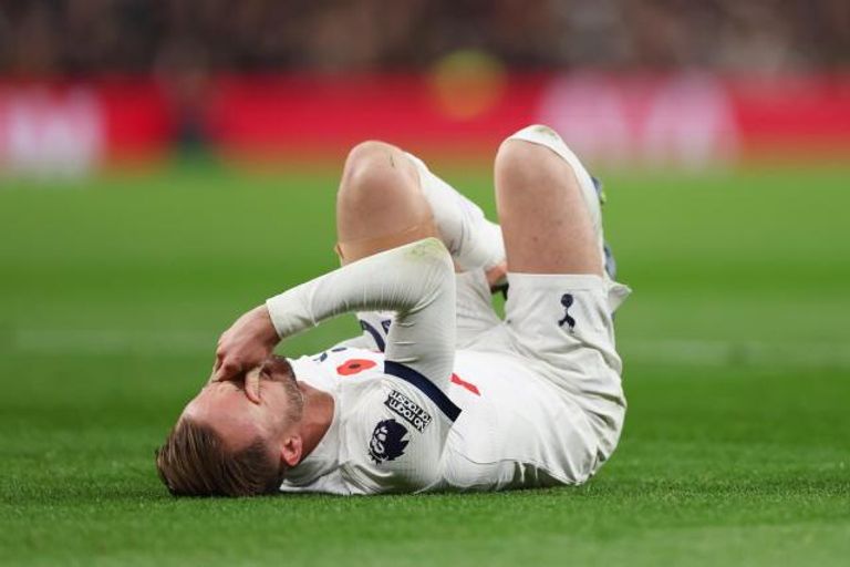 إصابة جيمس ماديسون لاعب توتنهام ضد تشيلسي أنجي بوستيكوغلو مدرب توتنهام ضد تشيلسي