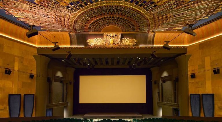 المسرح المصري في هوليوود