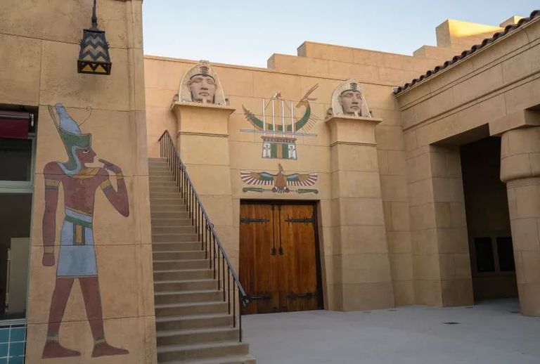 المسرح المصري في هوليوود