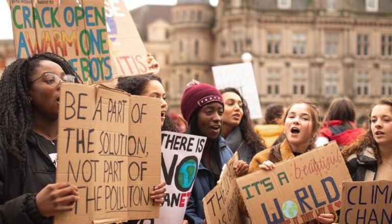 وقفات شبابية لدعم محاربة تغير المناخ