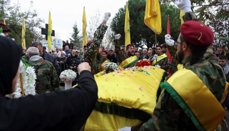 حزب الله يشيع عناصر سقطت خلال مواجهات على الحدود مع إسرائيل