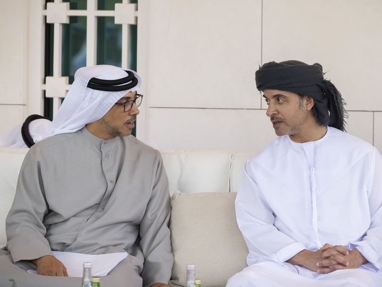 الشيخ محمد بن زايد آل نهيان رئيس دولة الإمارات والرئيس الأوغندي