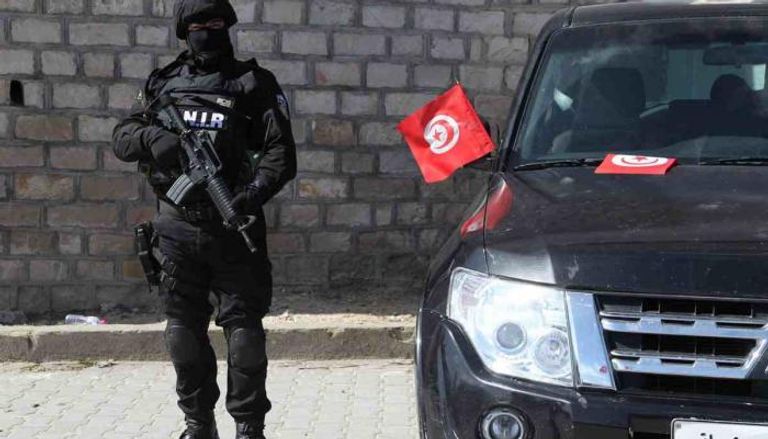أحد عناصر الشرطة التونسية - أرشيفية