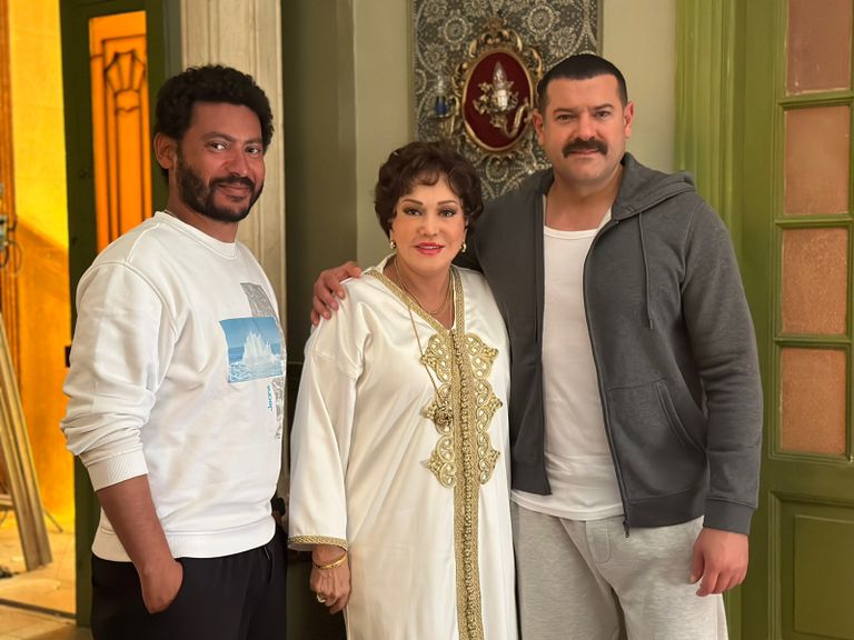 الفنانة القديرة لبلبة