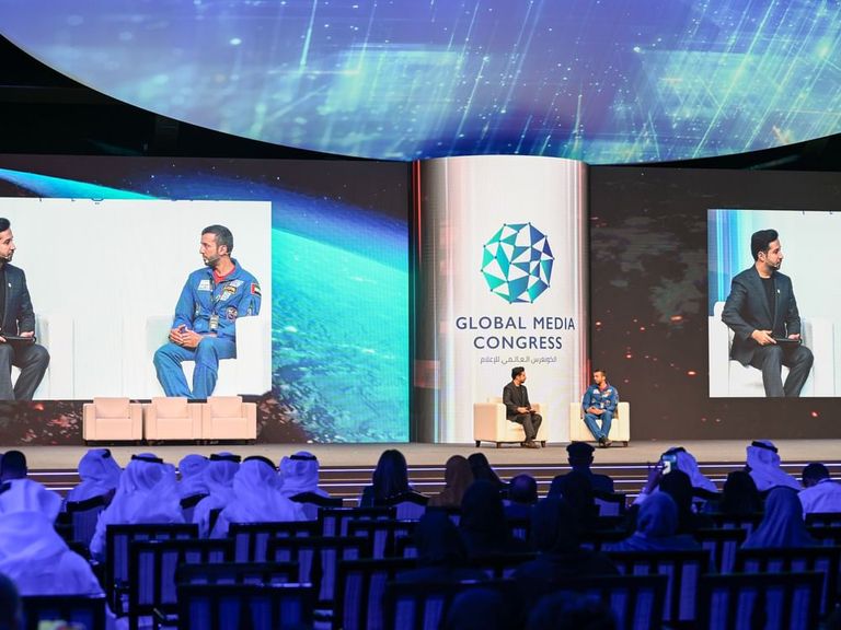 سلطان النيادي في كونغرس الإعلام