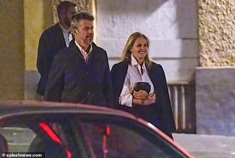 ولي عهد الدنمارك فريدريك مع النجمة المكسيكية جينوفيفا كازانوفا