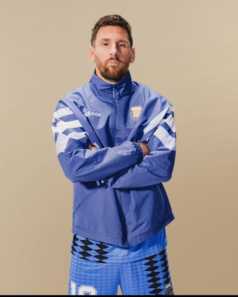 ليونيل ميسي قائد منتخب الأرجنتين ليونيل ميسي قائد منتخب الأرجنتين