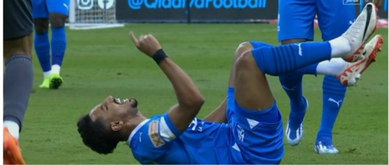 إصابة سالم الدوسري سالم الدوسري نجم المنتخب السعودي