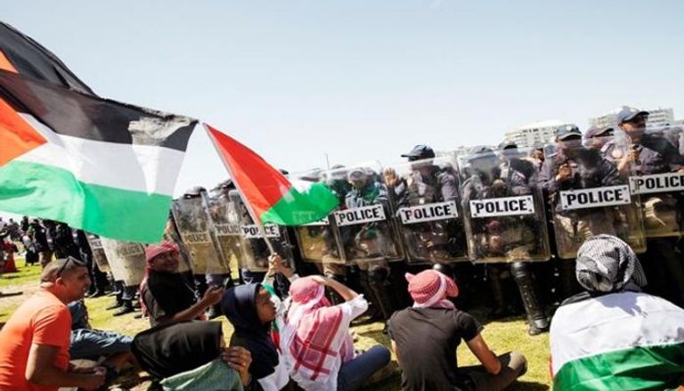 جانب من الاحتجاجات الداعمة لفلسطين في جنوب أفريقيا