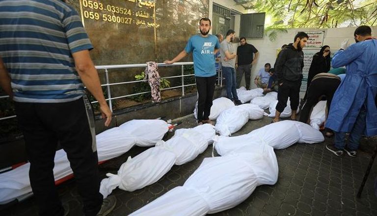جثث لقتلى فلسطينيين بمستشفى الشفاء - أرشيفية