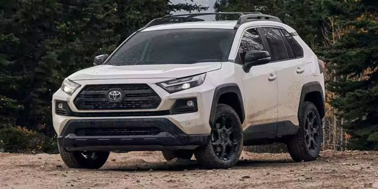 سيارة Toyota RAV4 سيارة Toyota RAV4