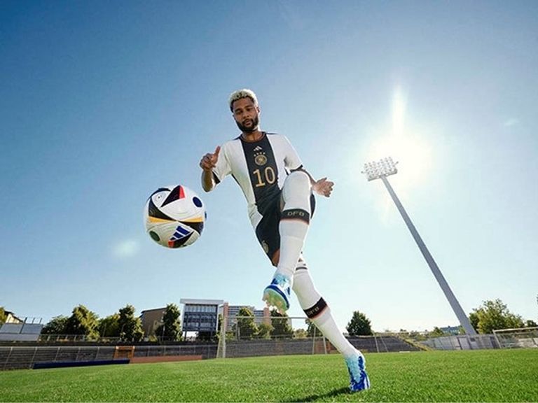 كرة حب كرة القدم كرة يورو 2024