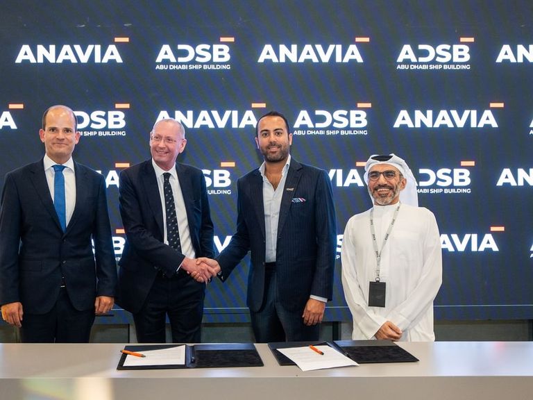 «إيدج» تعتمد أول عملية بيع ضخمة لطائرات الهليكوبتر دون طيار HT-100