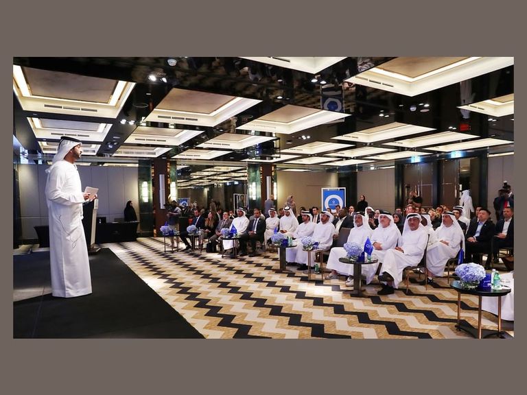 عبدالله بن طوق المري وزير الاقتصاد الإماراتي