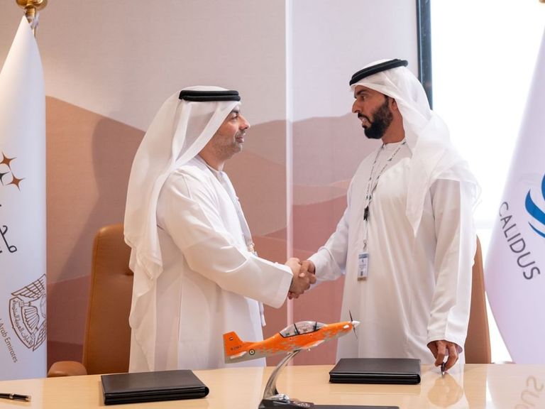 القوات الجوية تعتزم شراء طائرات تدريب من شركة 