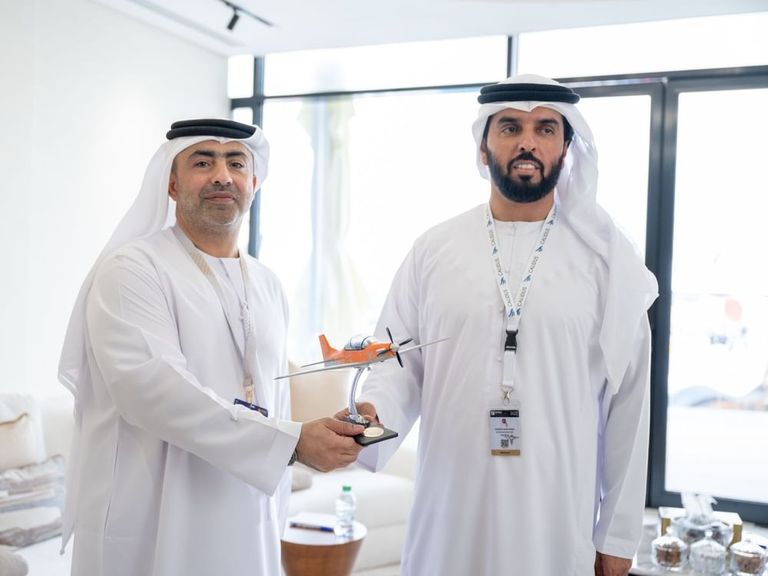 القوات الجوية تعتزم شراء طائرات تدريب من شركة 