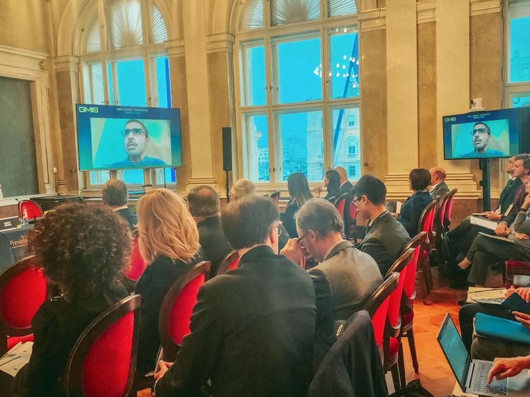 جولة ترويجية في إيطاليا للقمة العالمية للصناعة والتصنيع - وام