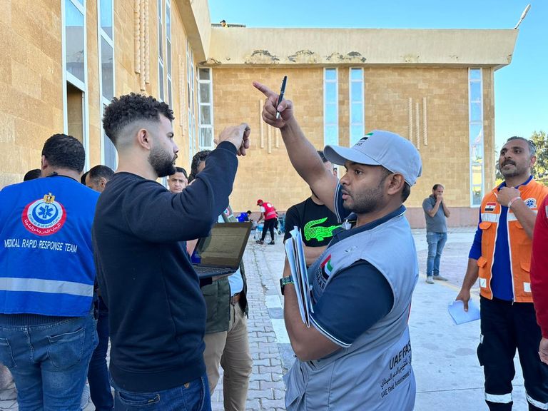 الفريق الإغاثي الإماراتي بمعبر رفح