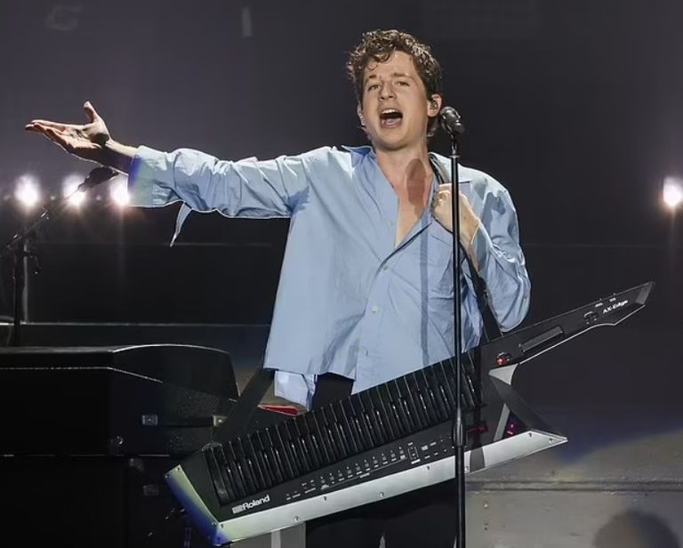 تشارلي بوث أداة الذكاء الاصطناعي الجديدة من يوتيوب