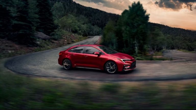 سيارة 2024 Toyota Corolla سيارة Toyota Camry 2024