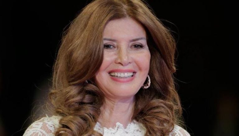 الفنانة ميرفت أمين 