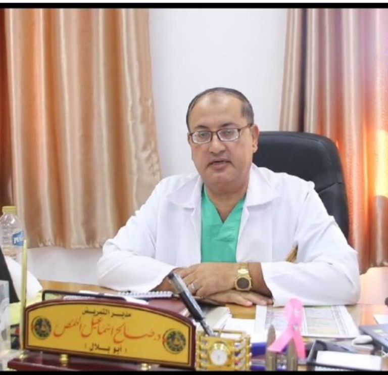 فلسطينيون يغادرون الشمال ويمرون عبر طريق صلاح الدين في منطقة الزيتون