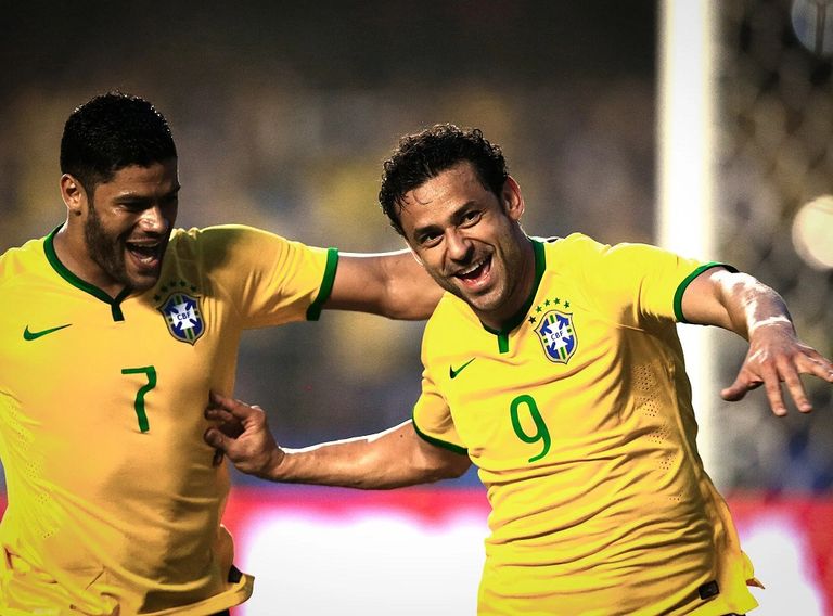 فريد مهاجم منتخب البرازيل السابق