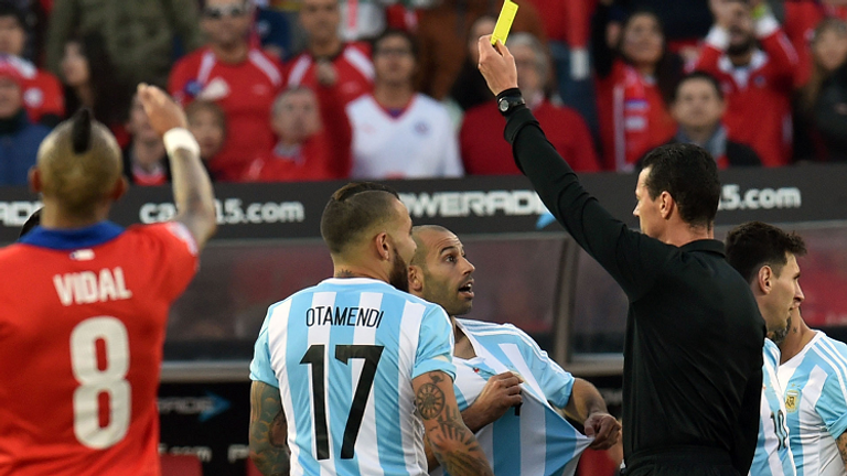 رولدان في نهائي كوبا أمريكا 2015 ويلمار رولدان يدير لقاء مصر والسعودية في 2018