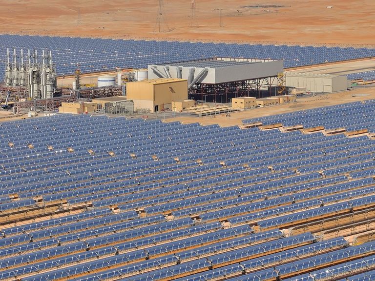 الإمارات تقود تطوير الطاقة النظيفة