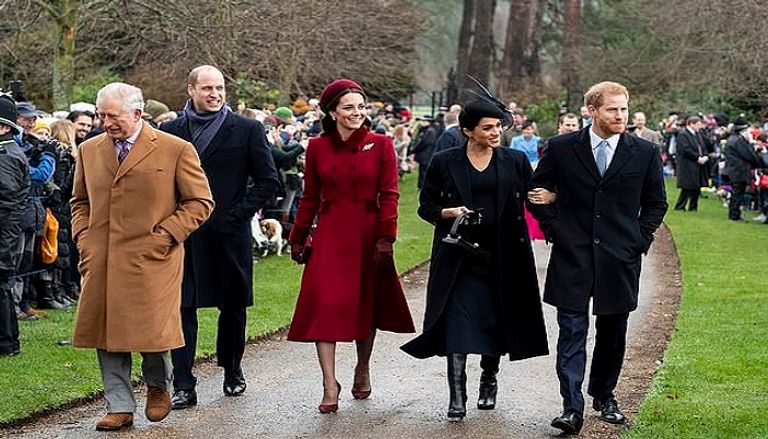 الملك تشارلز الثالث وويليام وهاري