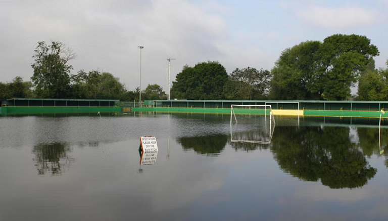 التغير المناخي يؤثر على كرة القدم كرة القدم تتأثر بتغير المناخ