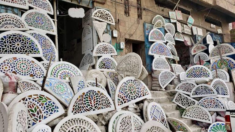 صناعة القمريات في اليمن