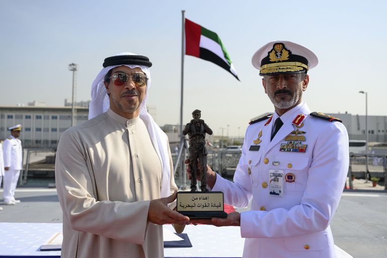 الزورق بني ياس