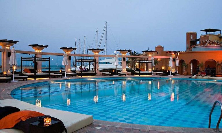 منتجع ذا ثري كورنرز أوشن فيو الجونة أحد أفضل المنتجعات السياحية في الجونة