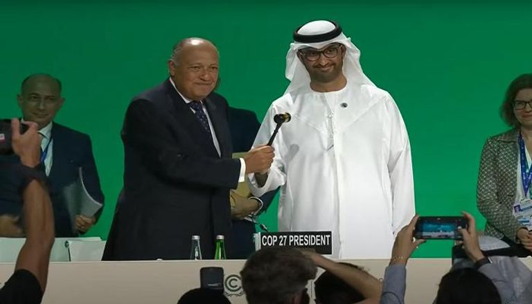 جانب من تسليم رئاسة COP28 للدكتور سلطان الجابر