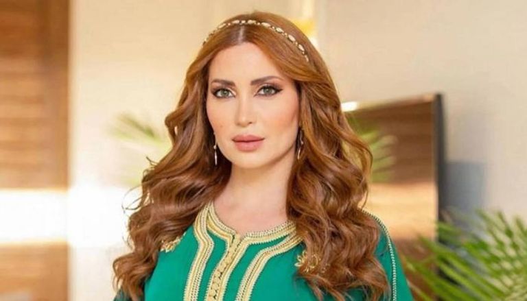 الفنانة نسرين طافش