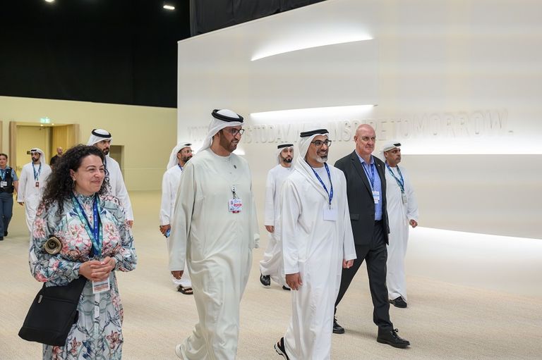  الشيخ خالد بن محمد بن زايد آل نهيان يزور موقع مؤتمر الأطراف (COP28) 