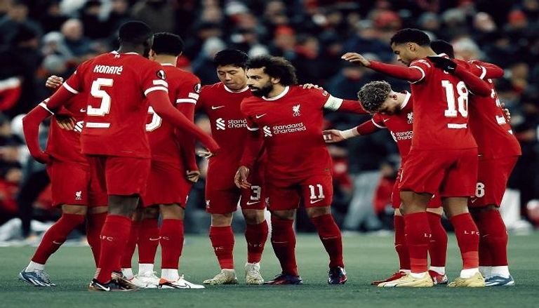 محمد صلاح يحمل شارة قيادة ليفربول