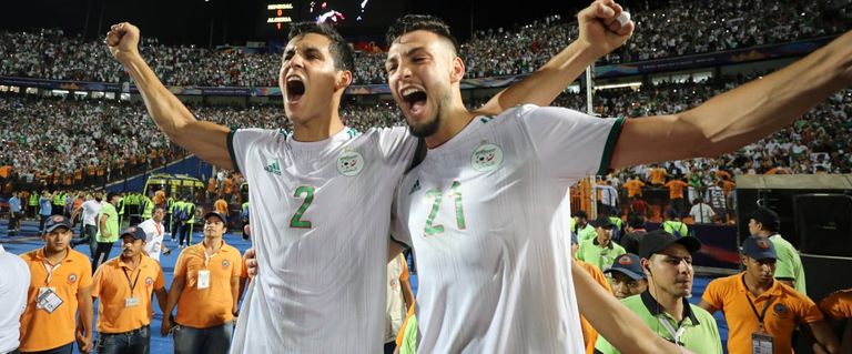 بن سبعيني وماندي منتخب الجزائر