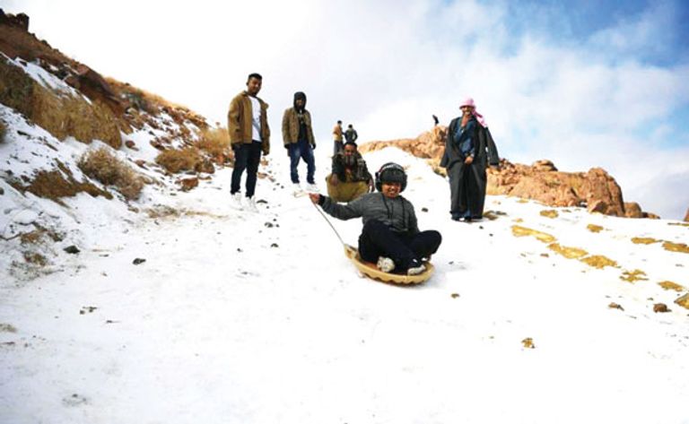 جبل اللوز  أحد أفضل أماكن التخييم في السعودية